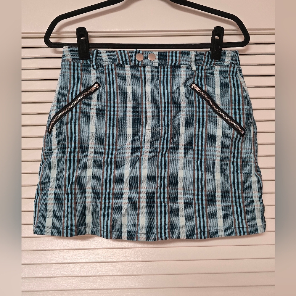 Forever 21 - Plaid Skirt With Zipper Pockets